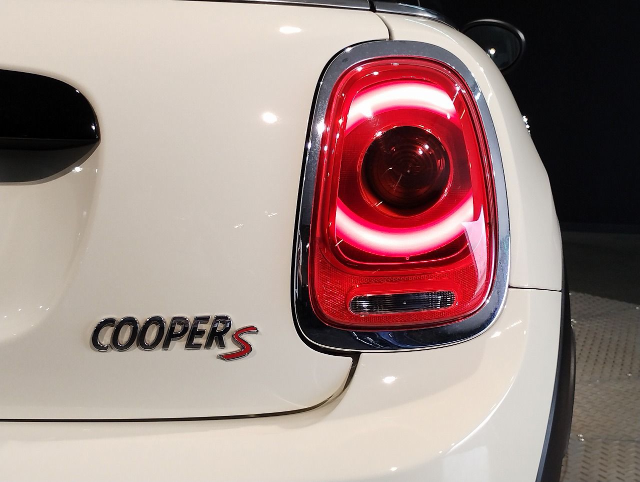 F56 MINI COOPER S