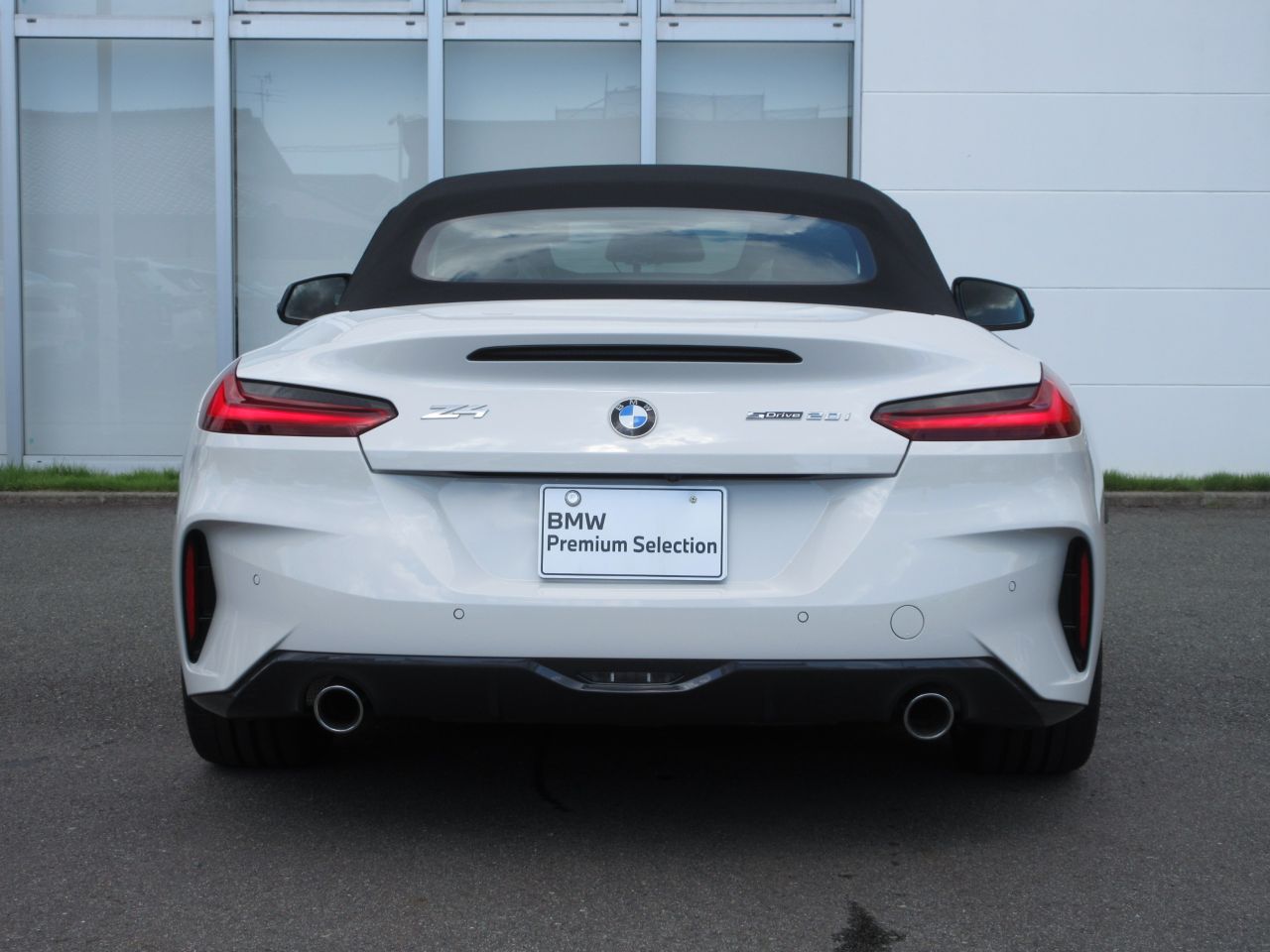 G29 z4 sDrive20i RHD