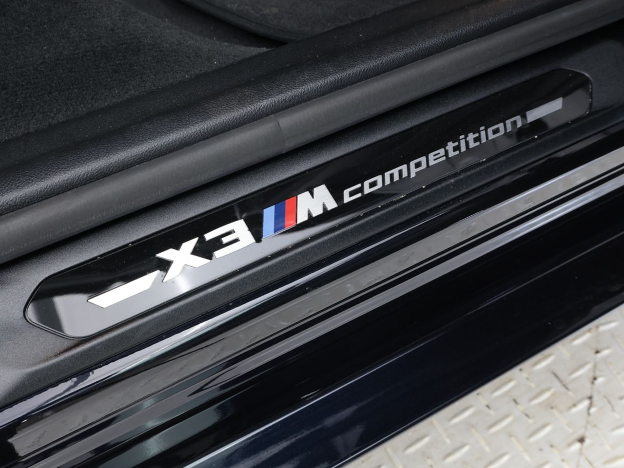 F97 X3 M RHD LCI