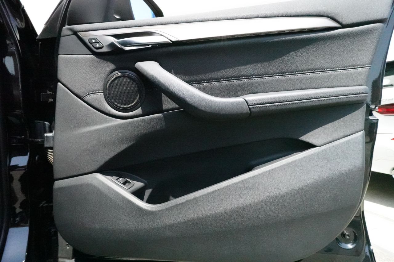 X1 sDrive18i RHD