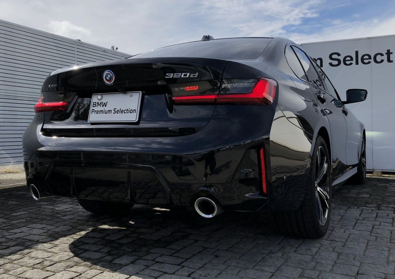 320d xDrive Berline RHD
