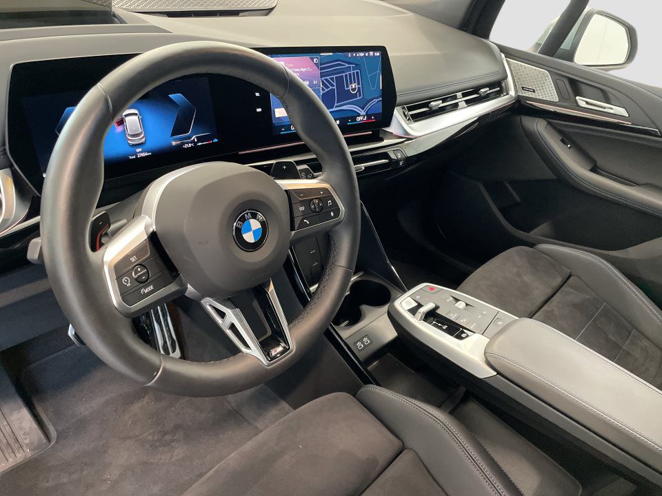 BMW 218