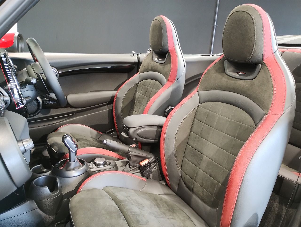 F57 MINI John Cooper Works Convertible LCI