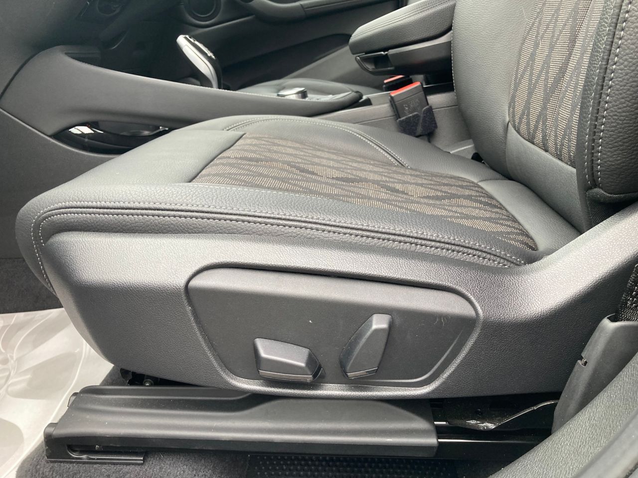 F48 X1 xDrive18d B47 2.0d LCI