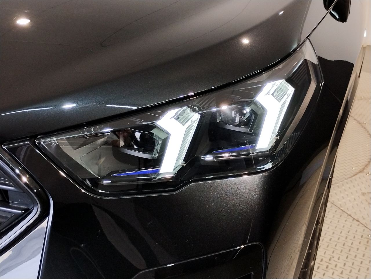 X2 M35i xDrive RHD