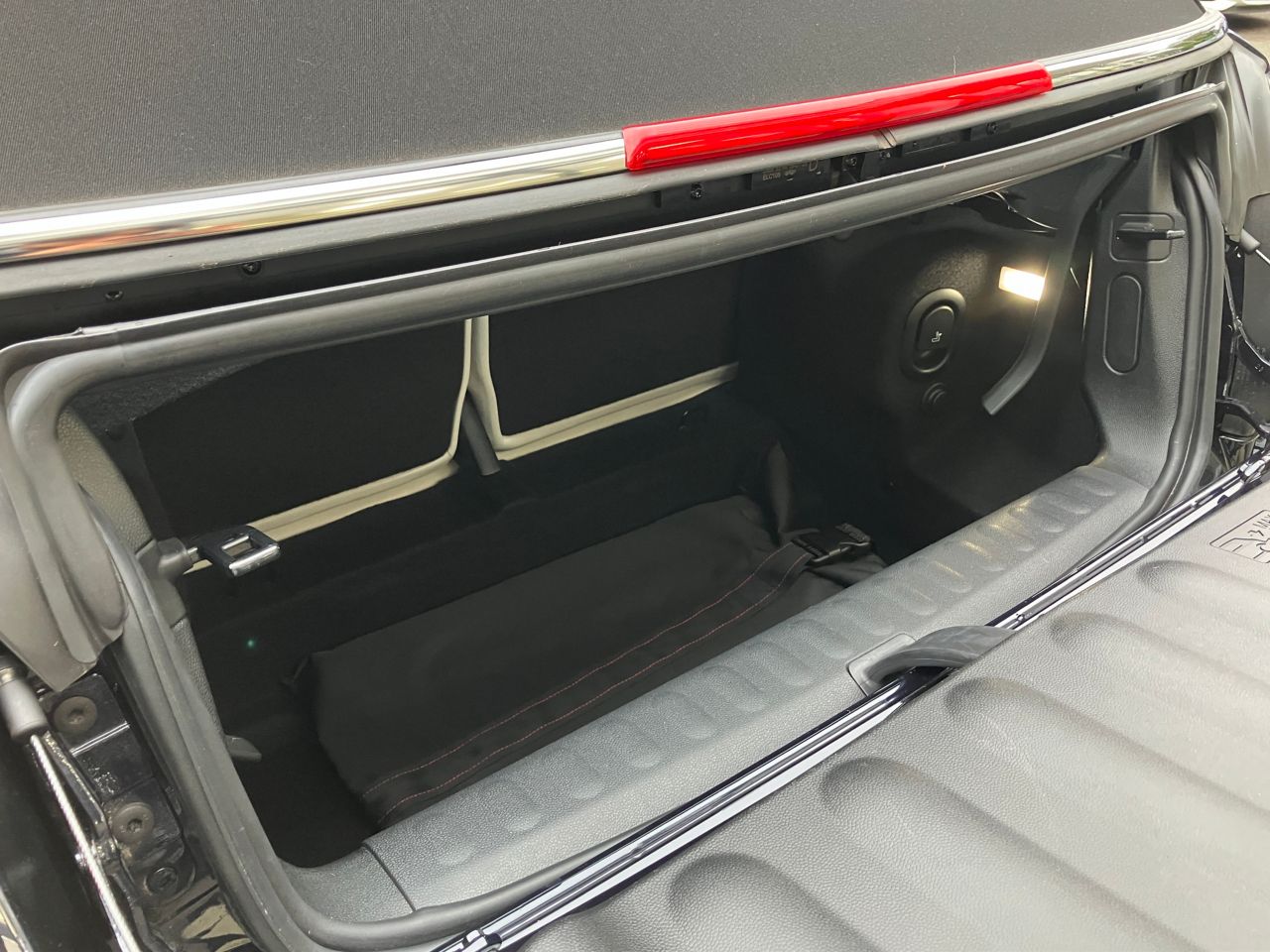 MINI Cooper S Convertible RHD