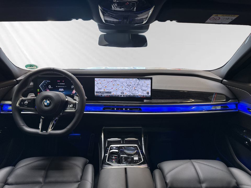 BMW 740