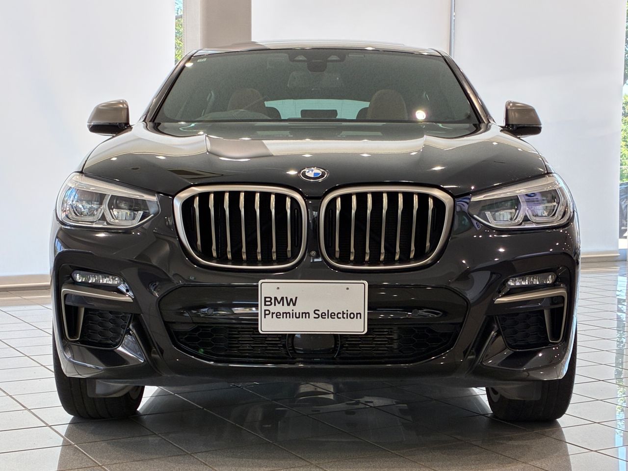 X4 M40i RHD