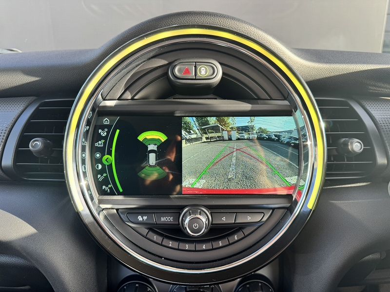 F56 COOPER D (AT)