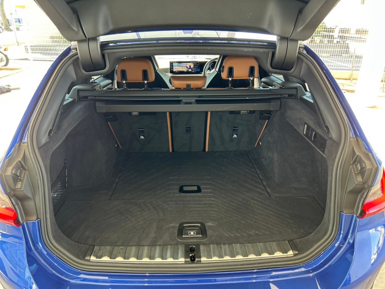 G21 M340i xDrive Touring LCI RHD