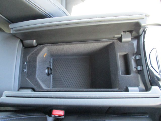 BMW i5 eDrive40 Sedan RHD