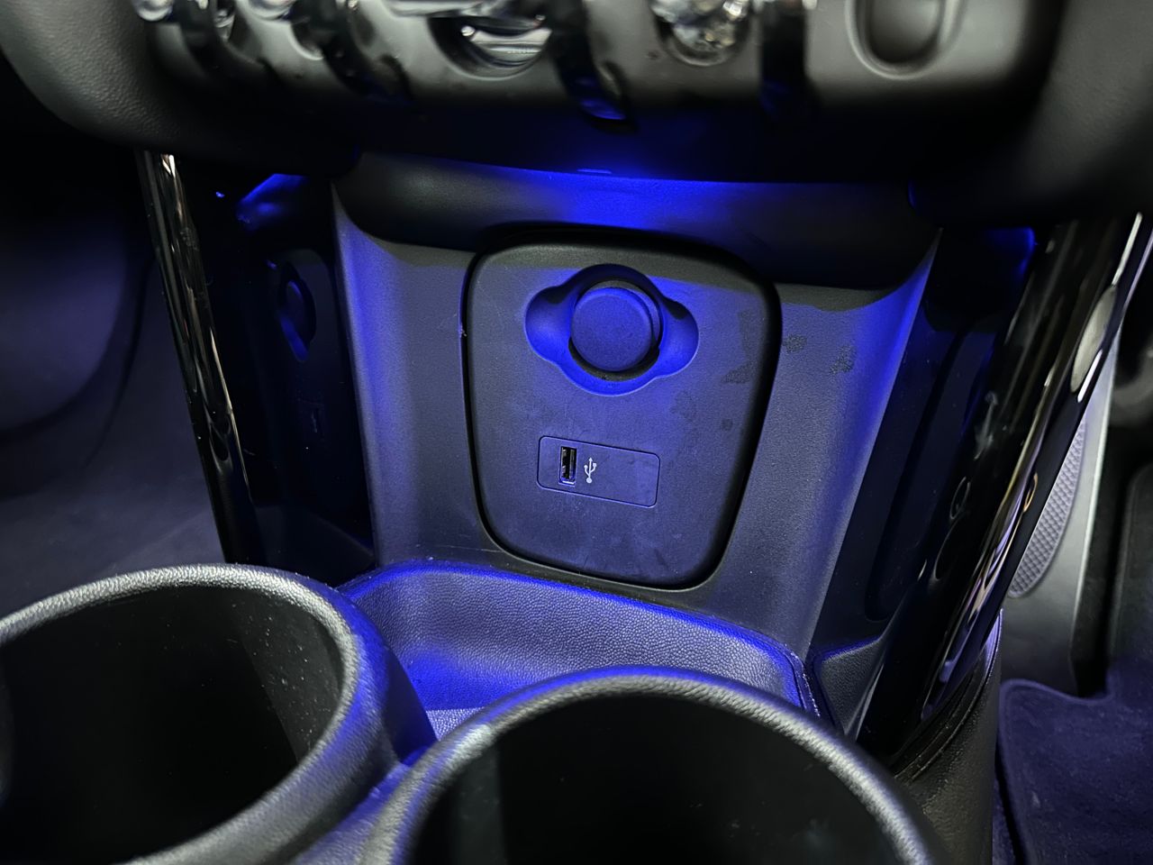 F55 COOPER D (AT)