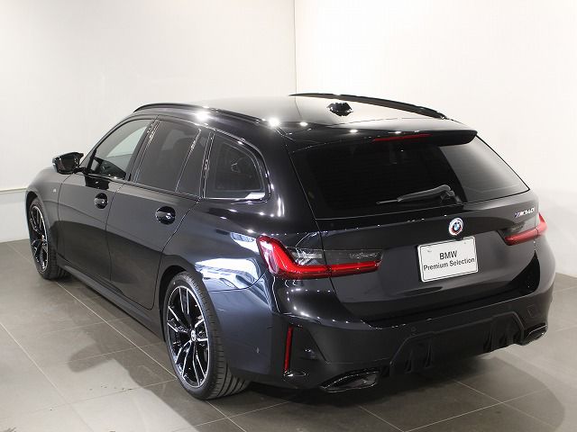 G21 M340i xDrive Touring LCI RHD