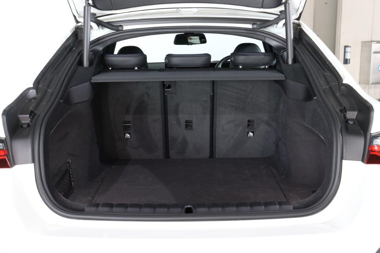 G26 i4 eDrive35 RHD