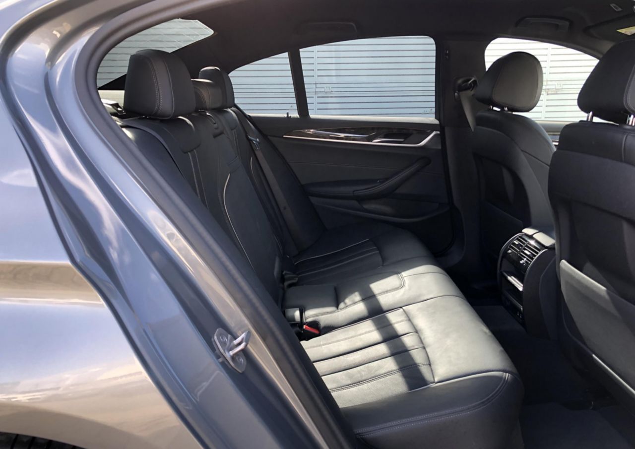 520d xDrive Sedan RHD