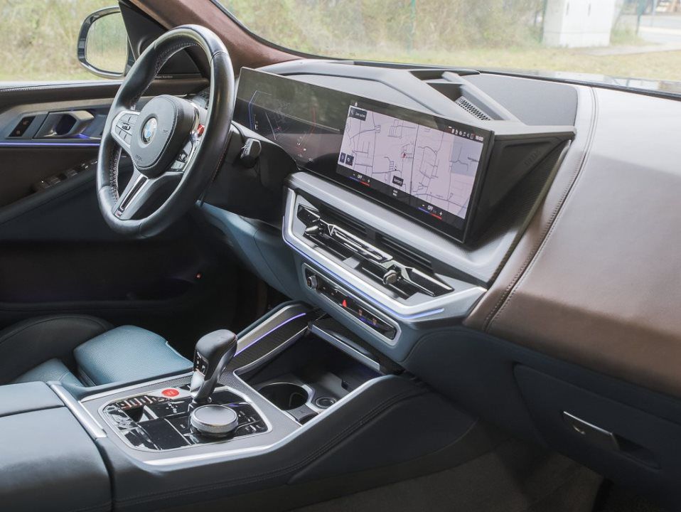 BMW XM