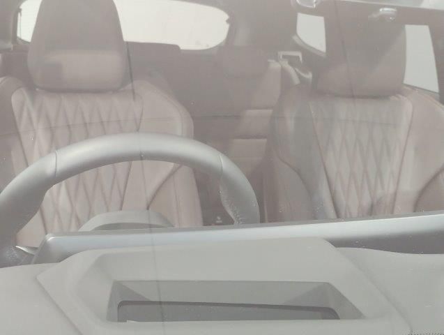 U11 iX1 xDrive30