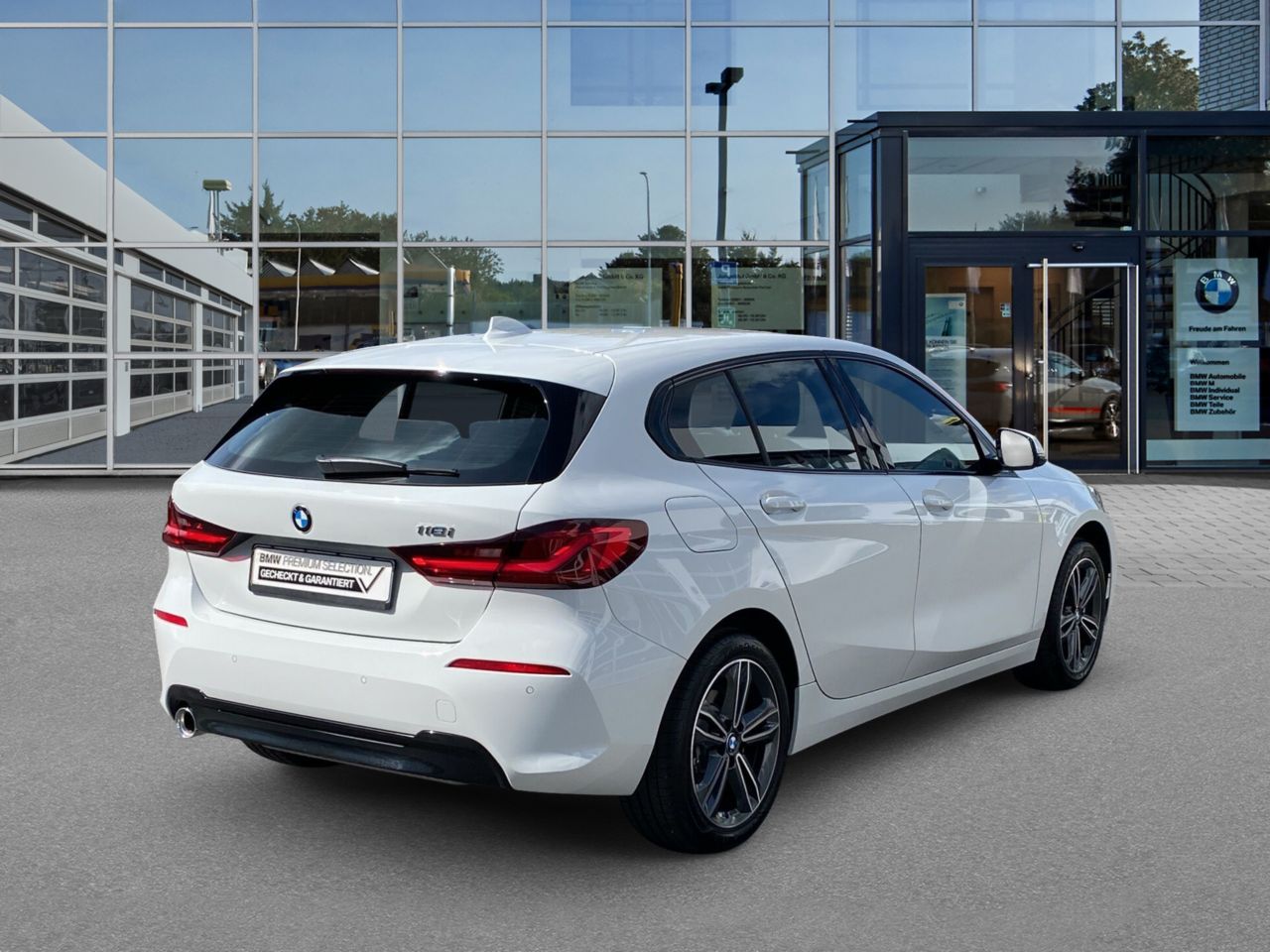 BMW 118