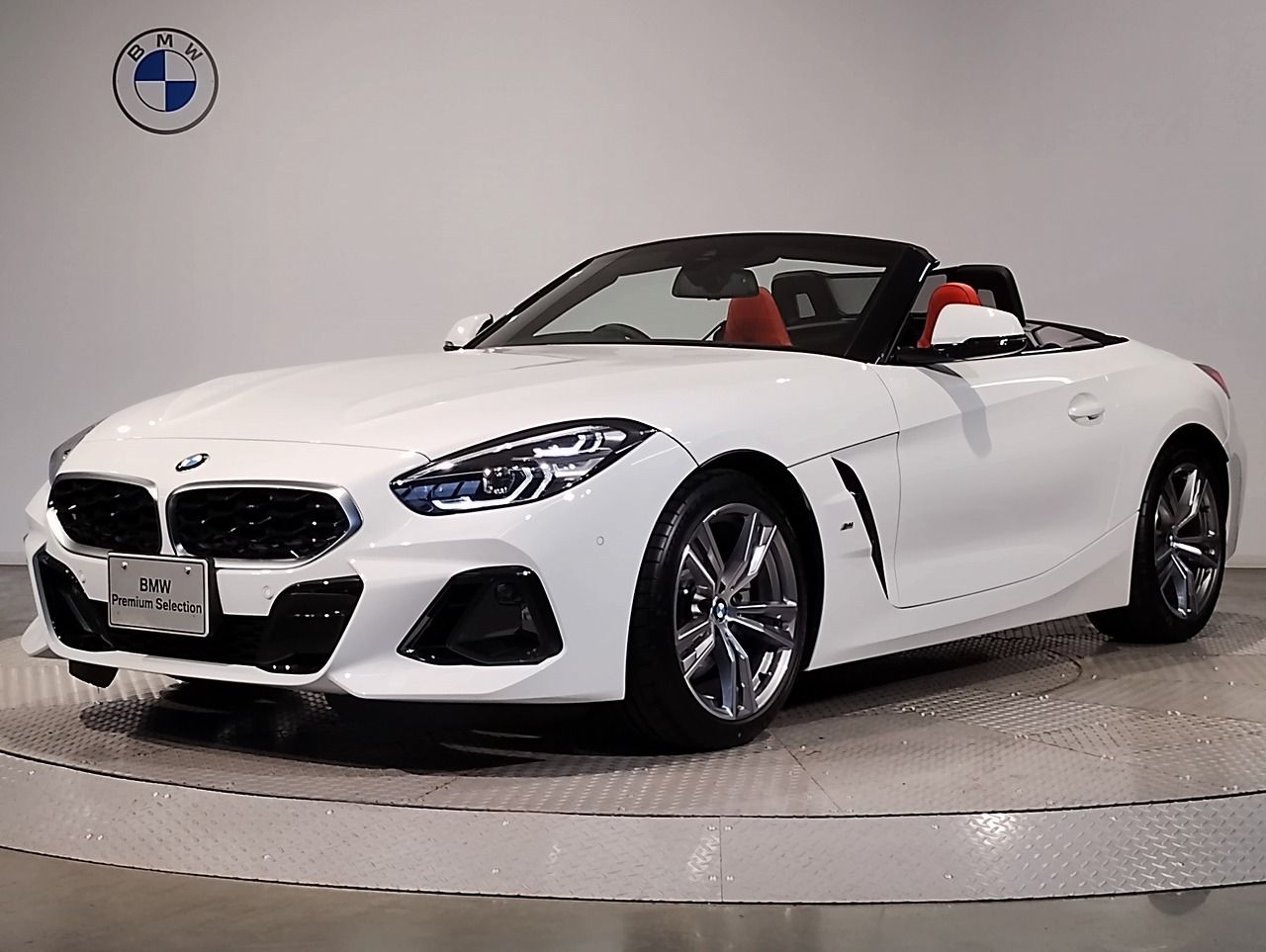 G29 z4 sDrive20i RHD