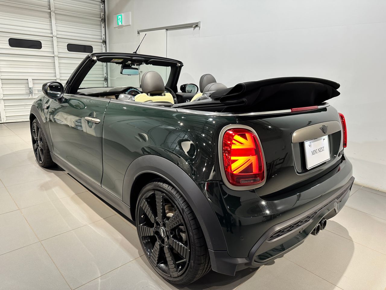 MINI Cooper S Convertible RHD
