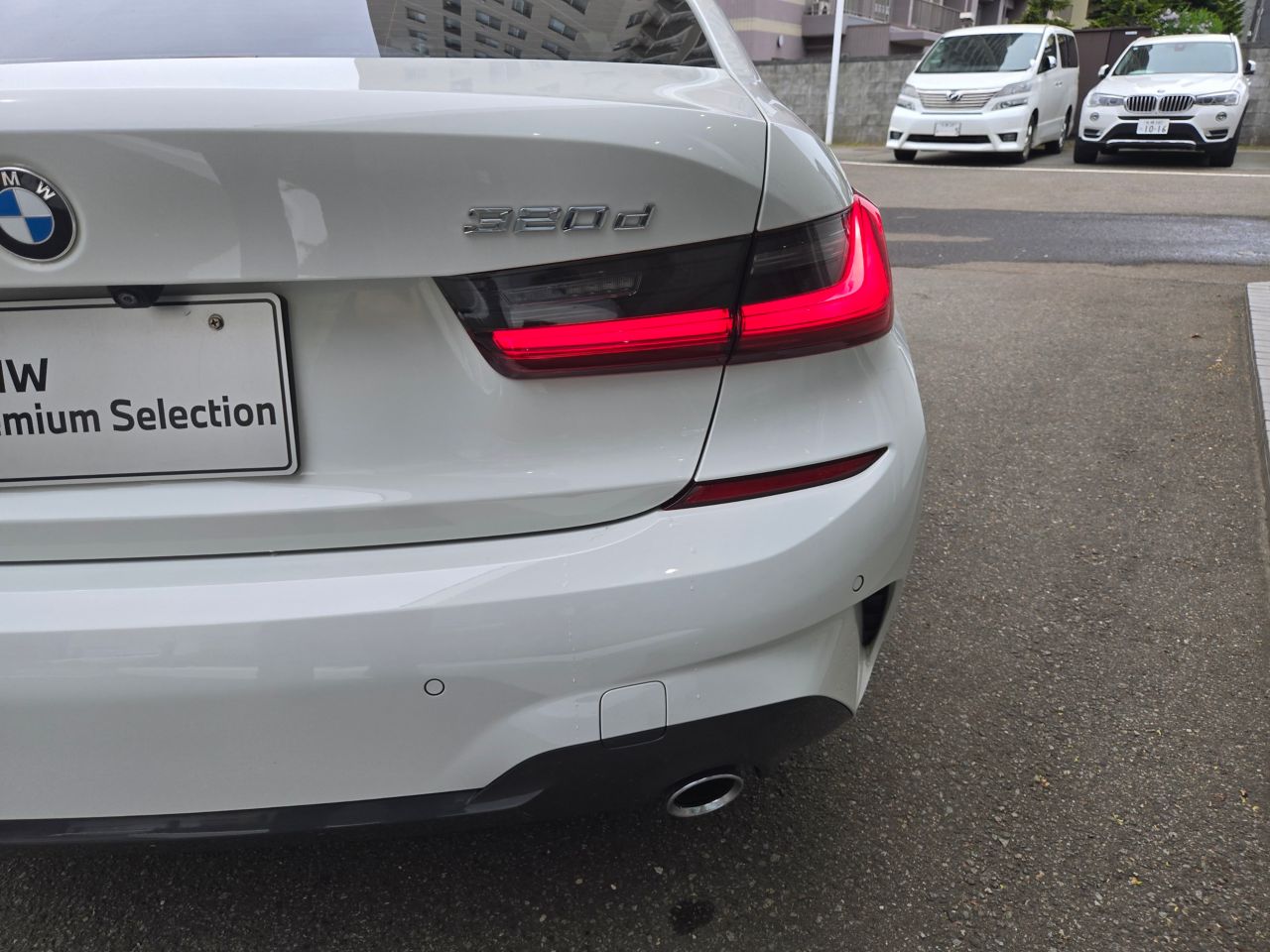 G20 320d xDrive RHD Saloon