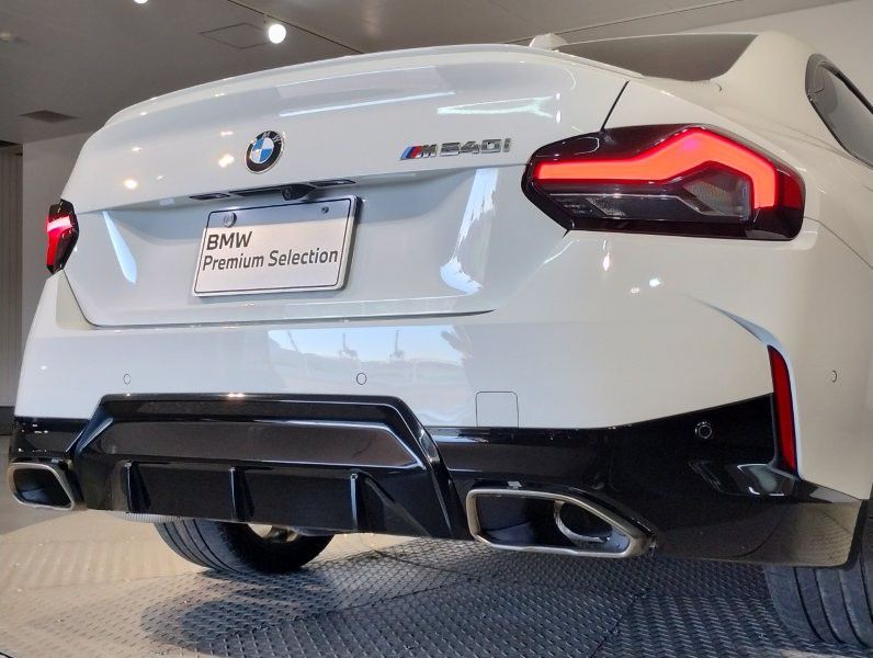 M240i xDrive Coupé RHD