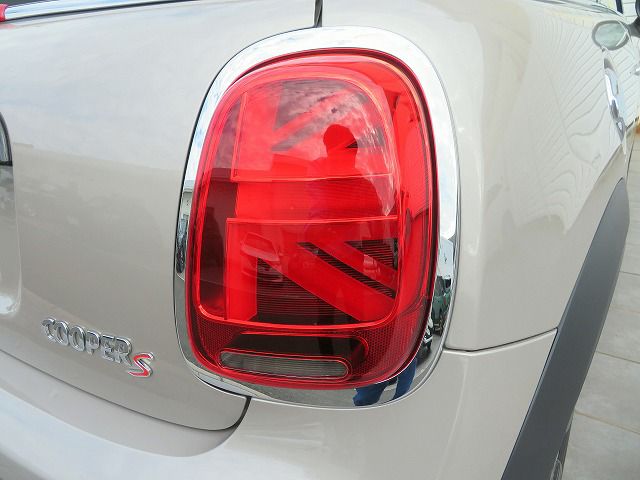 MINI Cooper S Convertible RHD