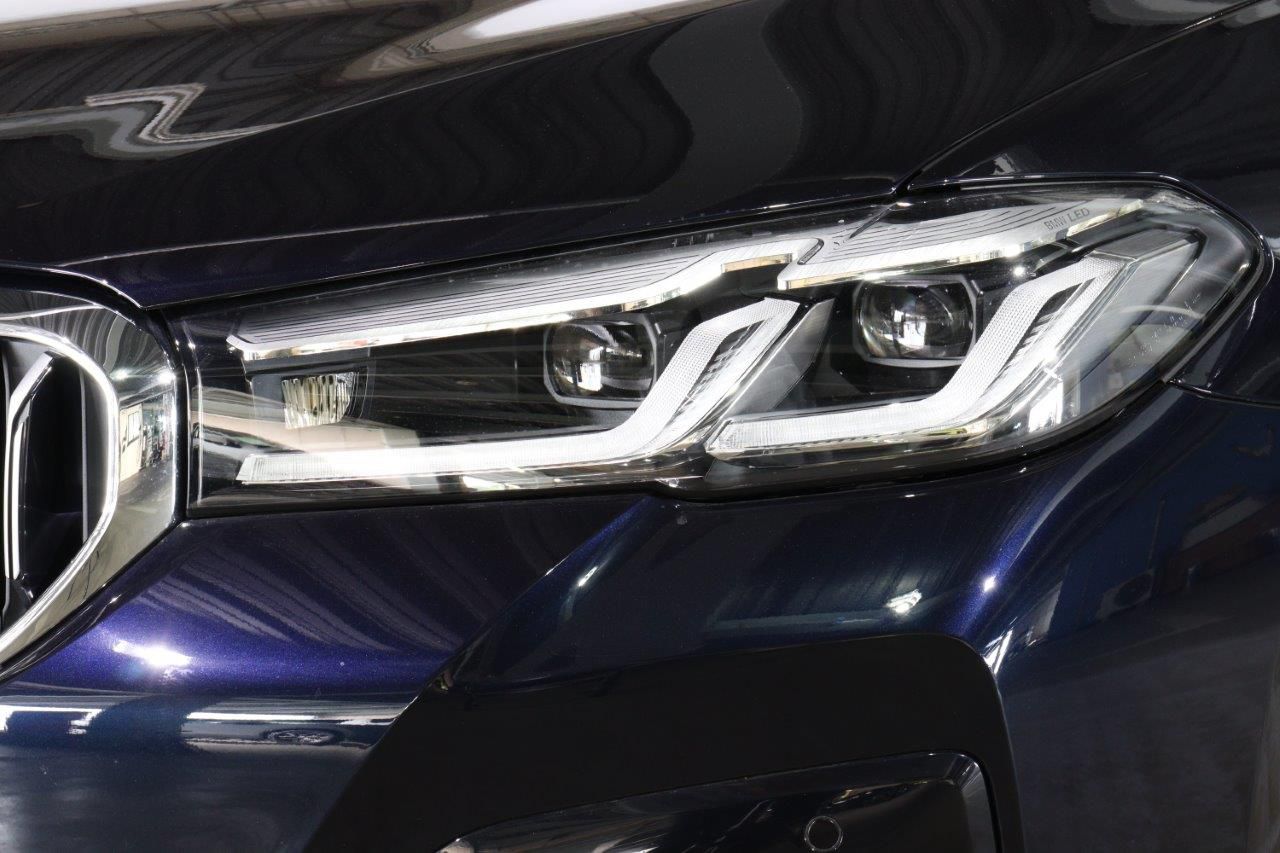 520d xDrive Sedan RHD