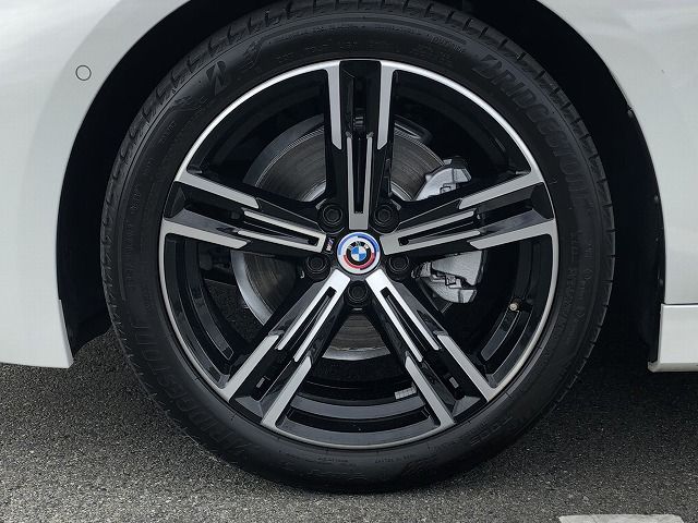 320d xDrive Berline RHD