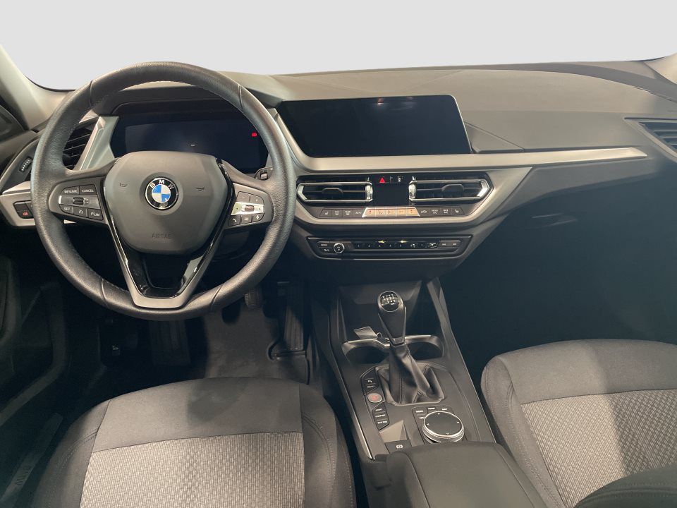 BMW 118