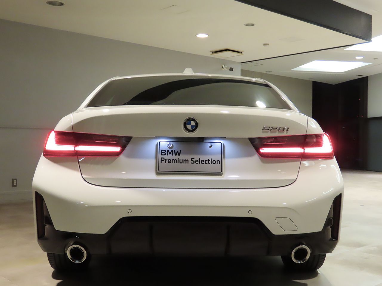 G20 320i Saloon LCI RHD MX