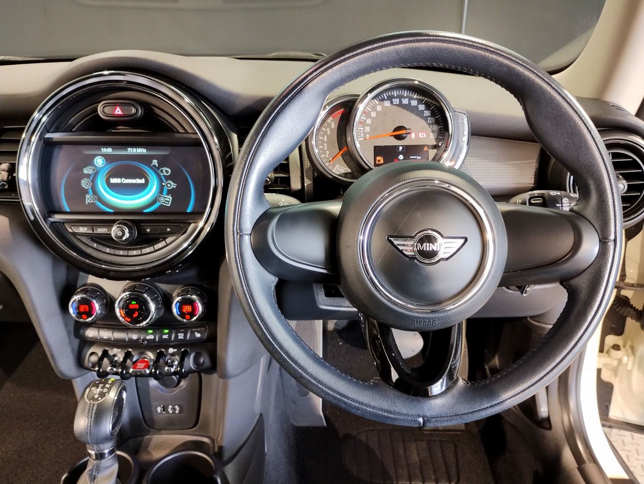 F56 MINI COOPER