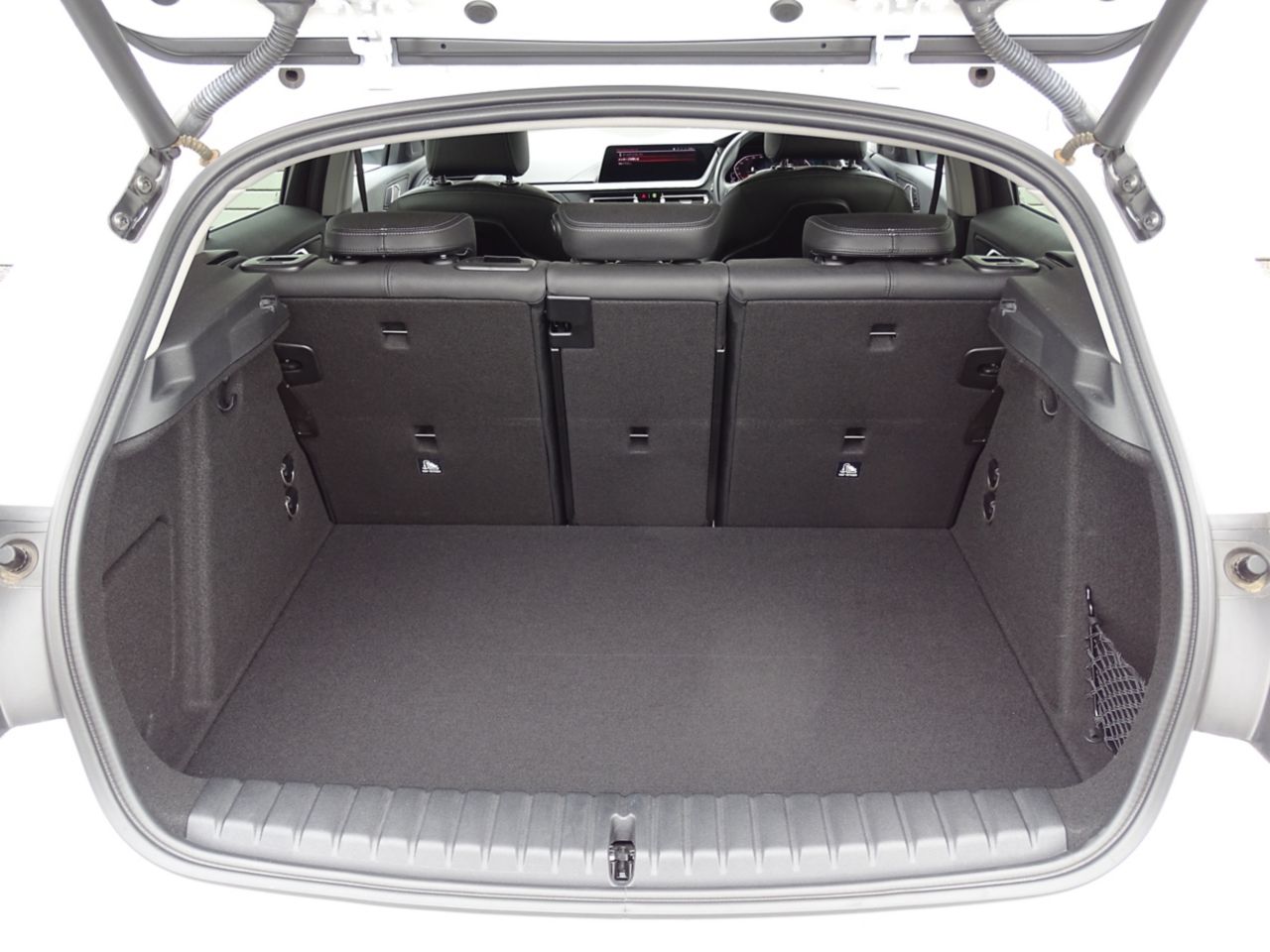 F40 118d Sports Hatch 5-door B47 2.0d