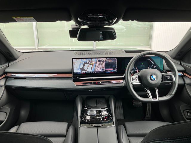 520i Sedan RHD