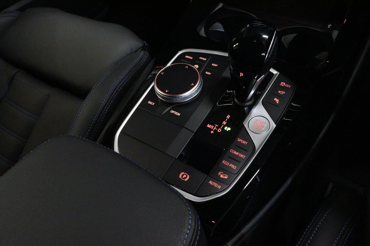 G01 X3 M40d RHD LCI ZA