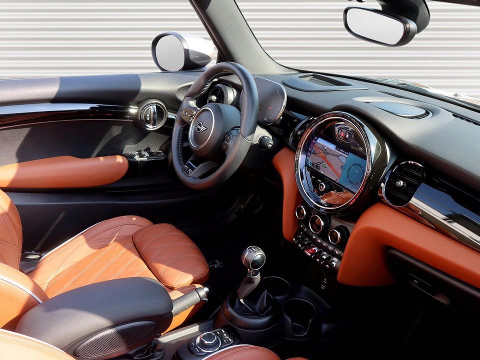 MINI Cooper Cabrio