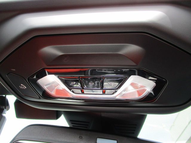 G29 z4 sDrive20i RHD