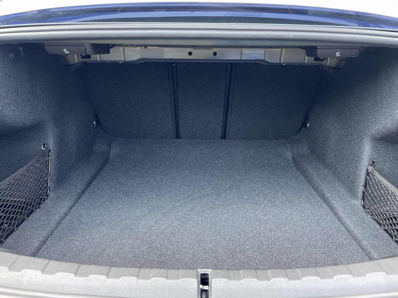 G20 320i Saloon RHD TU