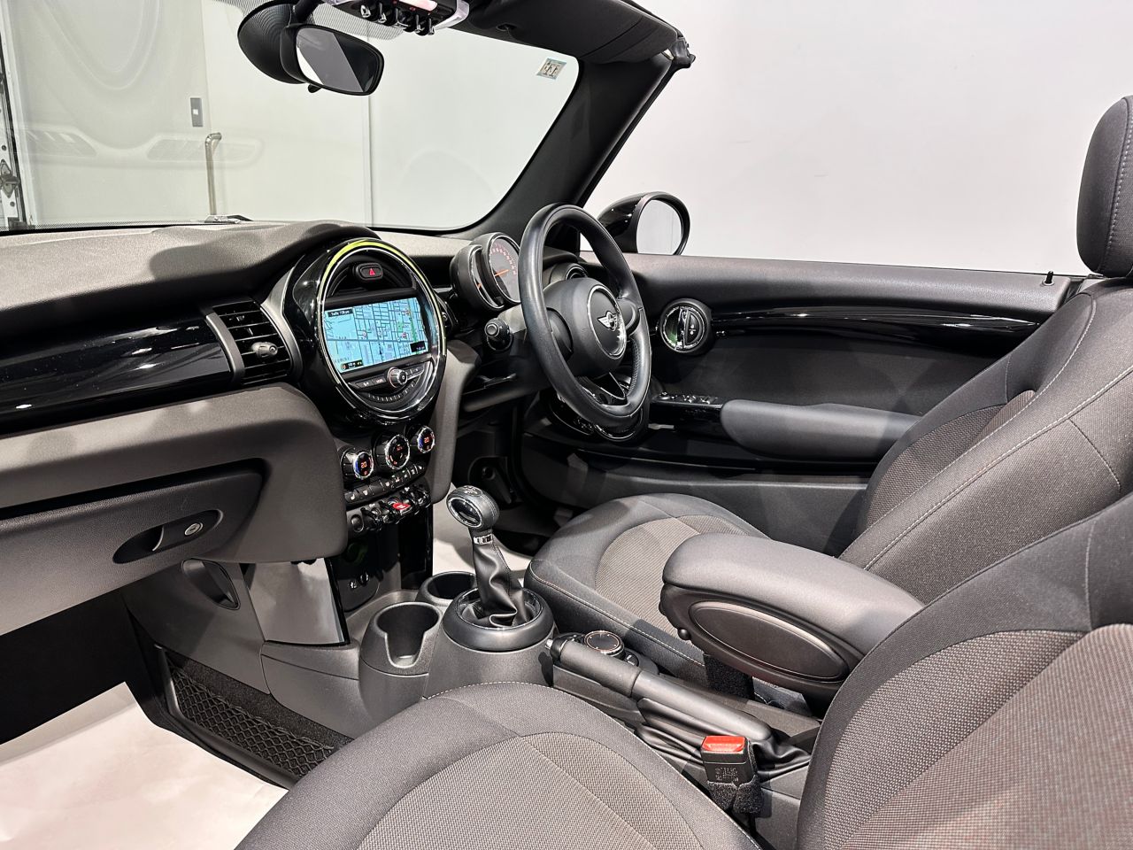 MINI CONVERTIBLE COOPER
