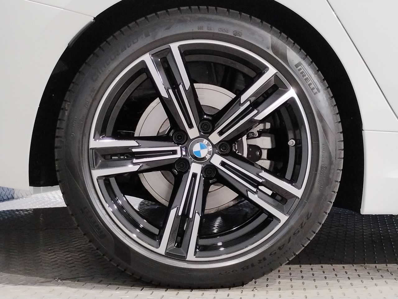 320d xDrive Berline RHD