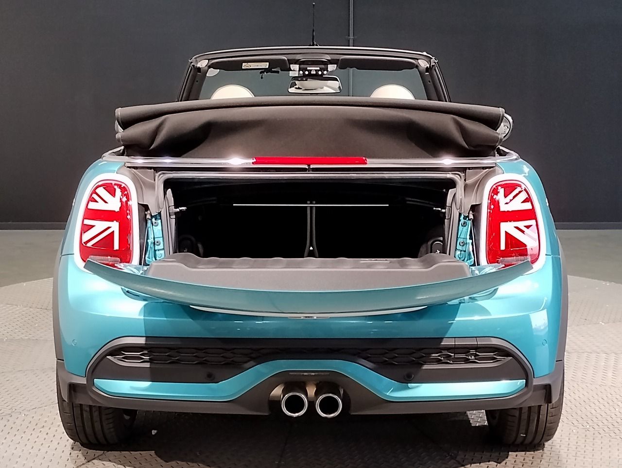 MINI Cooper S Convertible RHD