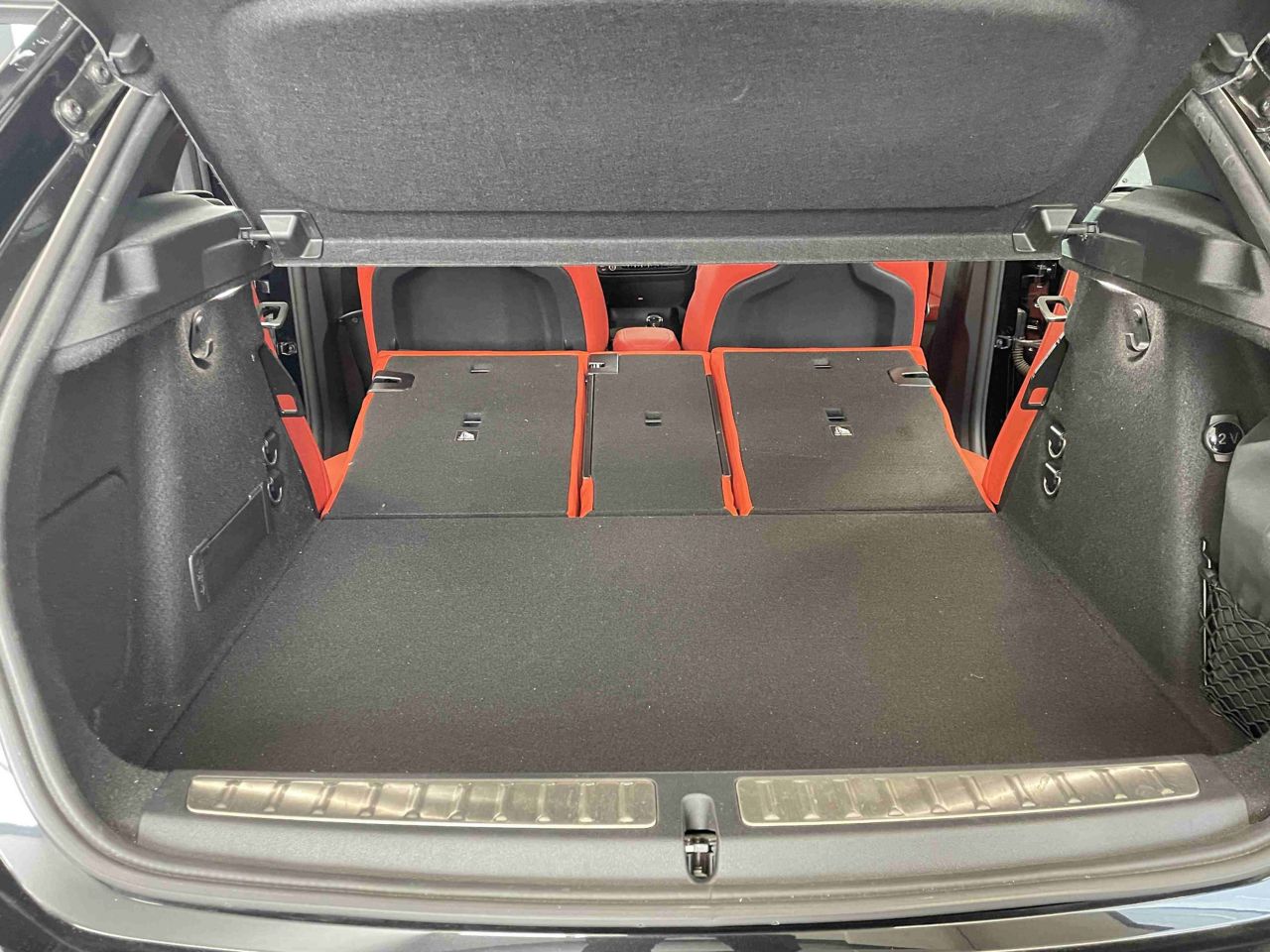 F40 118d Sports Hatch 5-door B47 2.0d