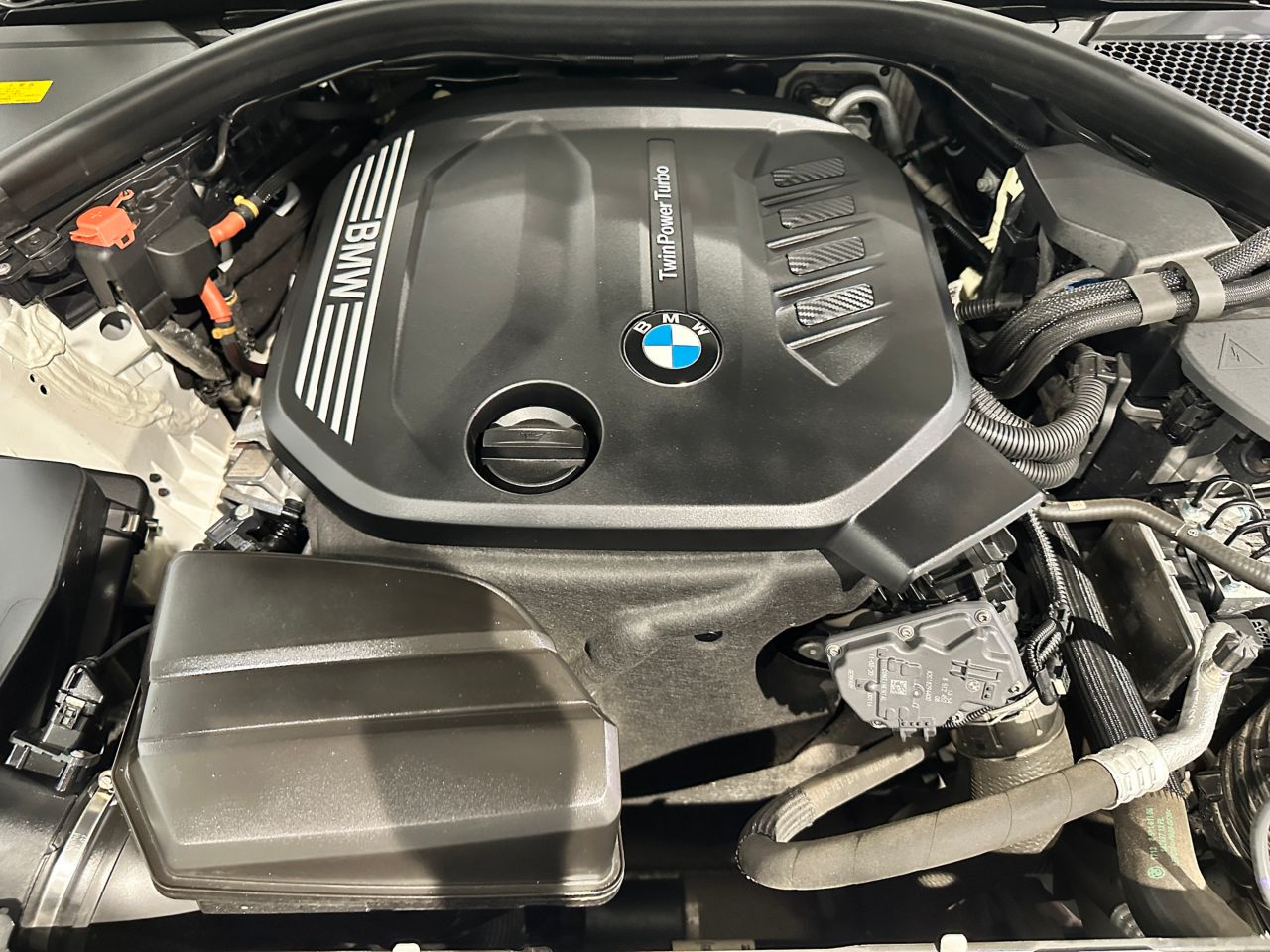 G20 320d xDrive RHD Saloon
