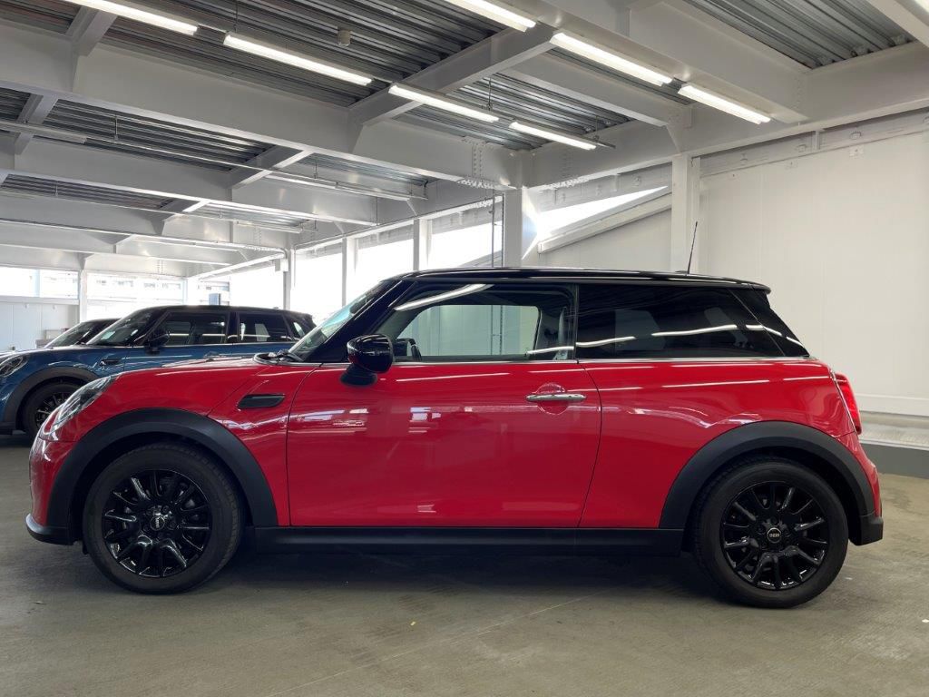 MINI Cooper F56 RHD