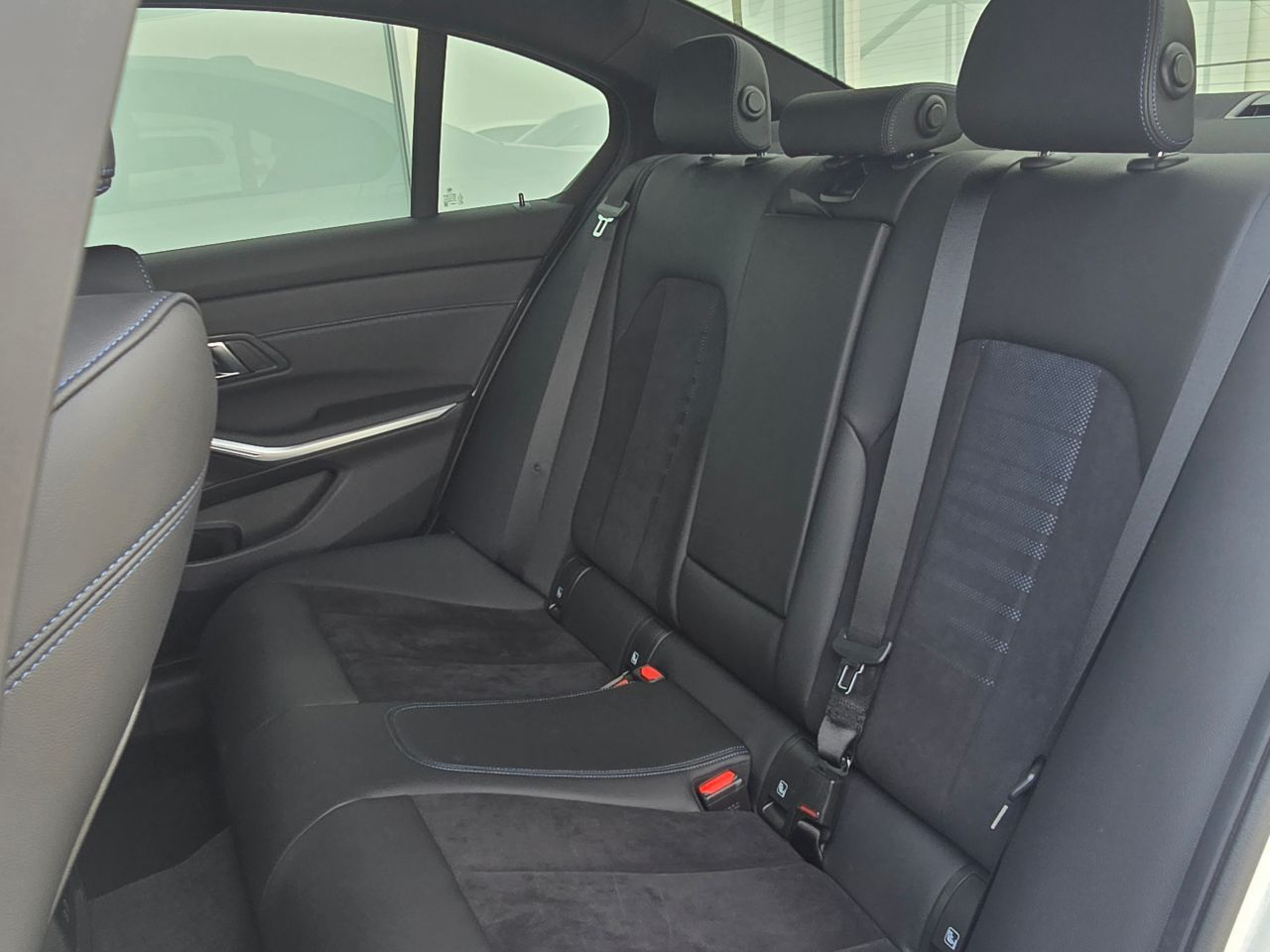 G20 320i Saloon LCI RHD MX