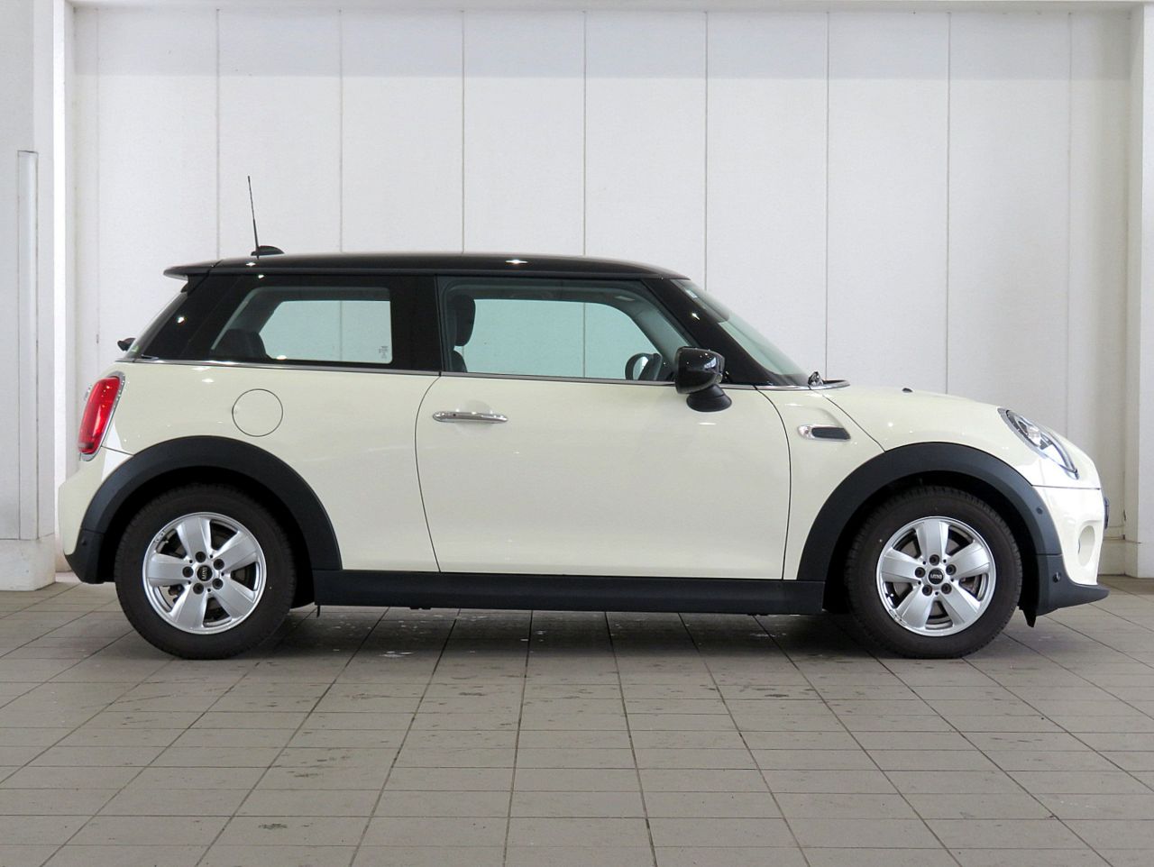 MINI Cooper D 3-Door Hatch