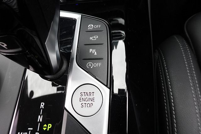 X4 xDrive20d RHD
