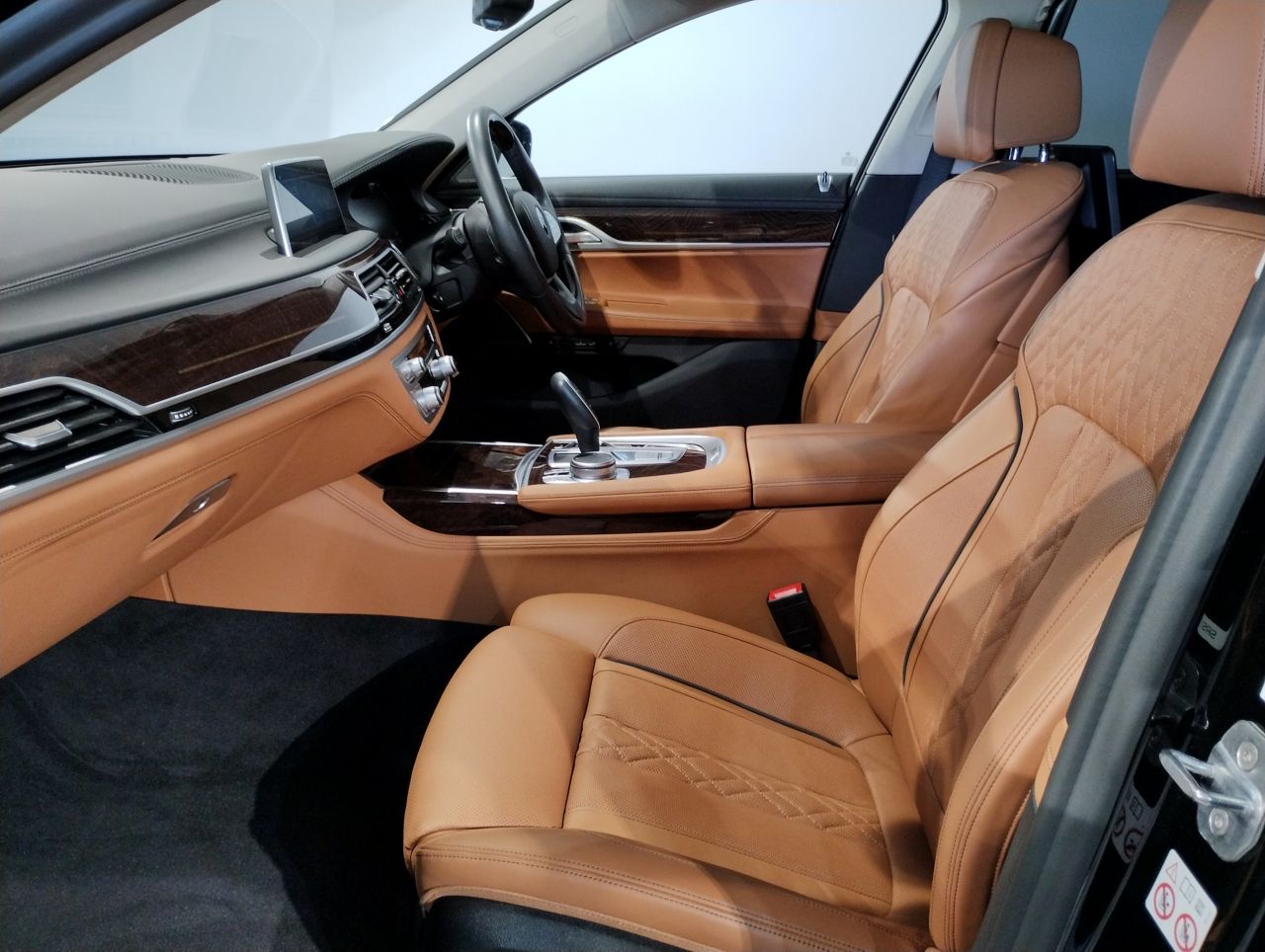 G12 740Li Saloon LCI