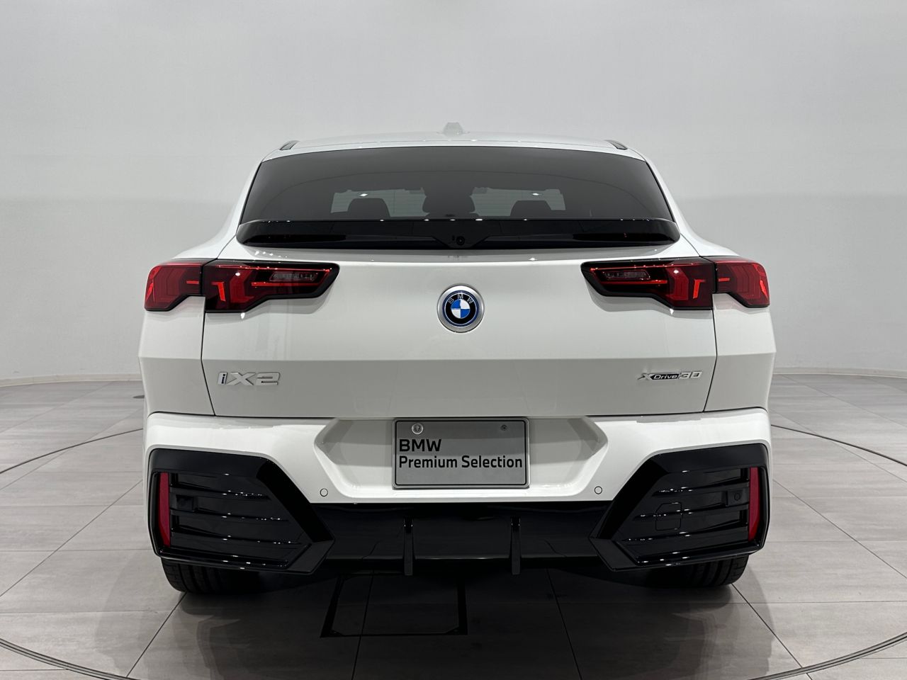iX2 xDrive30 MSP
