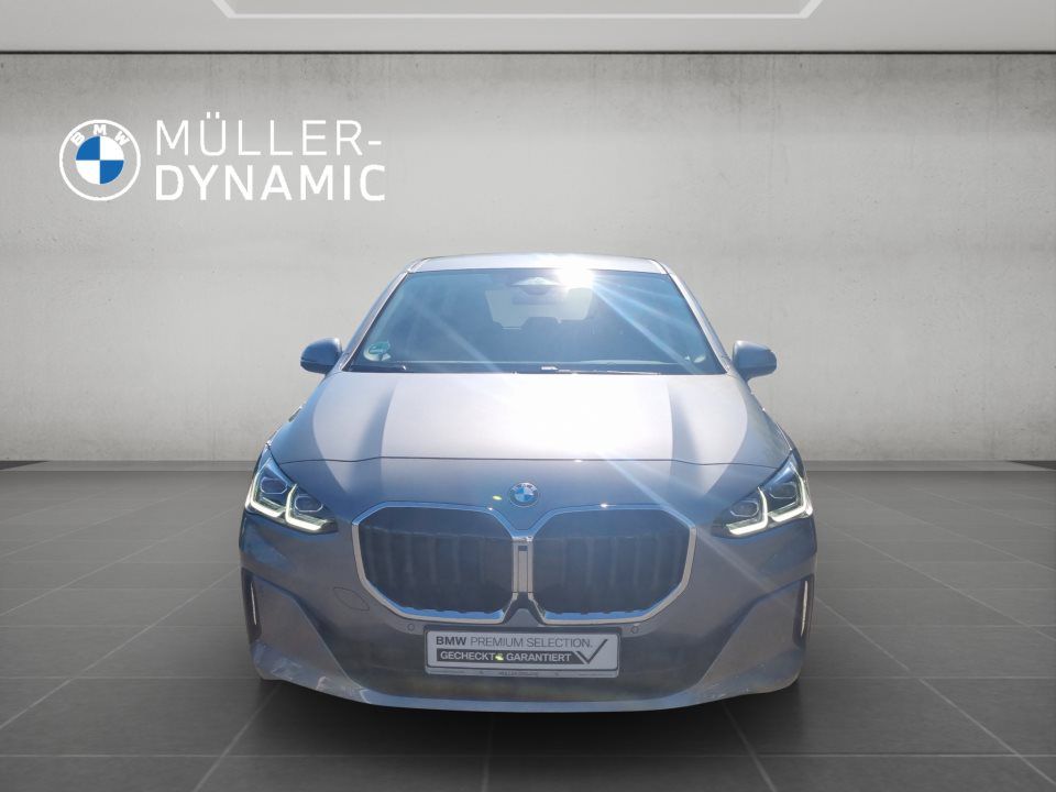 BMW 218